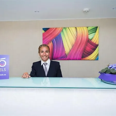 Eo Rosas Hotel