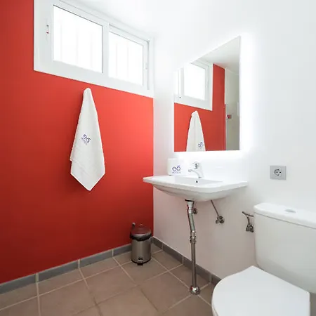 فندق Eo Rosas 3*